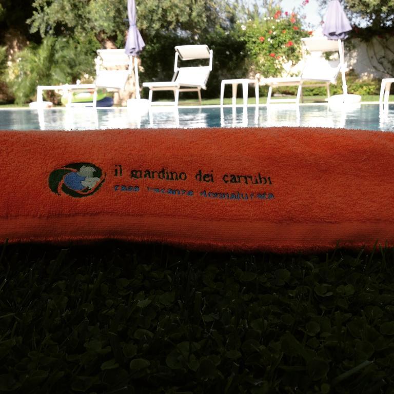 Il Giardino Dei Carrubi Villa ดอนนาลูกาตา ภายนอก รูปภาพ